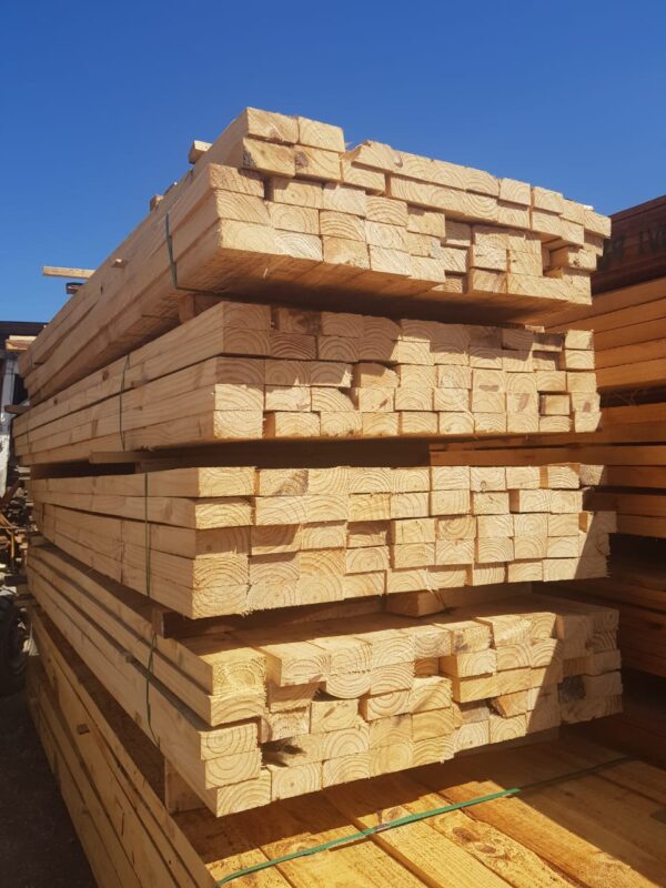 Viga de Pinus